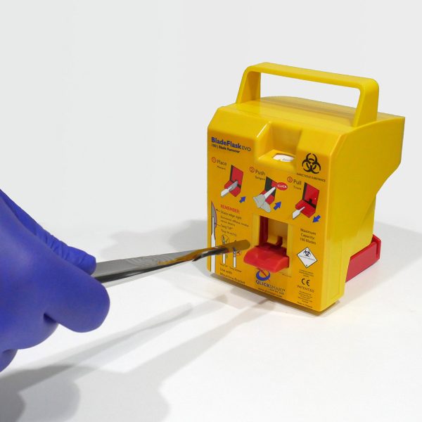 Qlicksmart BladeFLASK EVO Scalpel Blade Remover Yellow